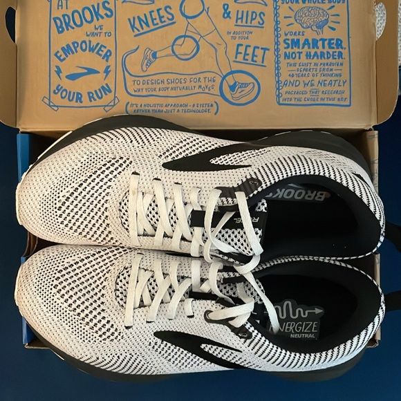 Brooks Revel 5 - Picture 3 of 5